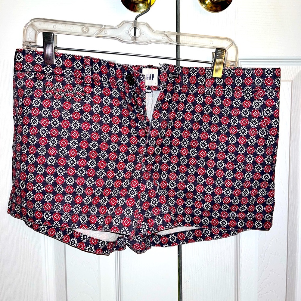 Gap shorts size 6